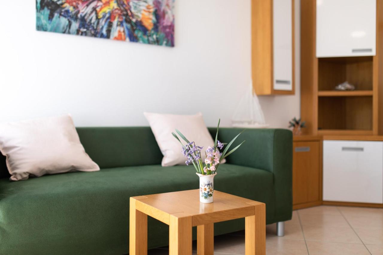 Apartment Julijana Đảo Krk Ngoại thất bức ảnh