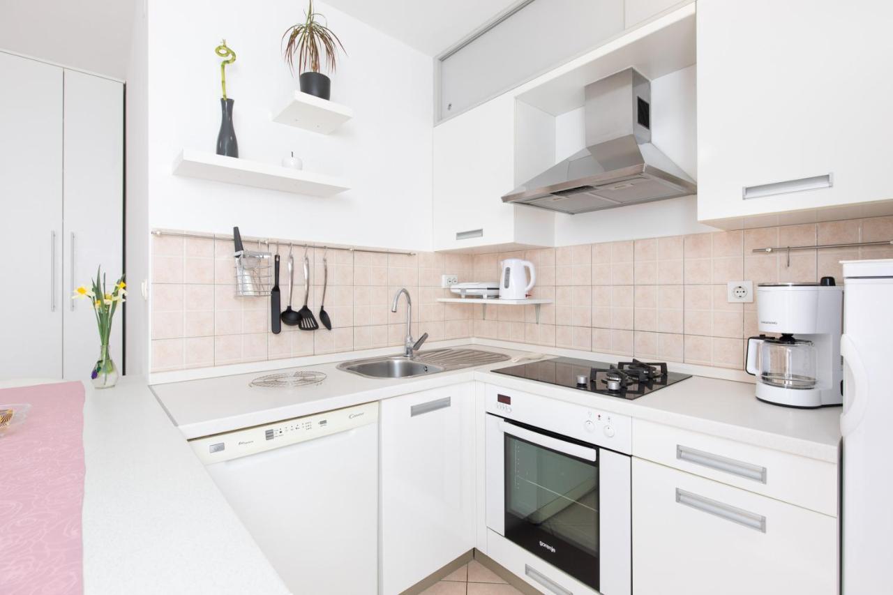 Apartment Julijana Đảo Krk Ngoại thất bức ảnh