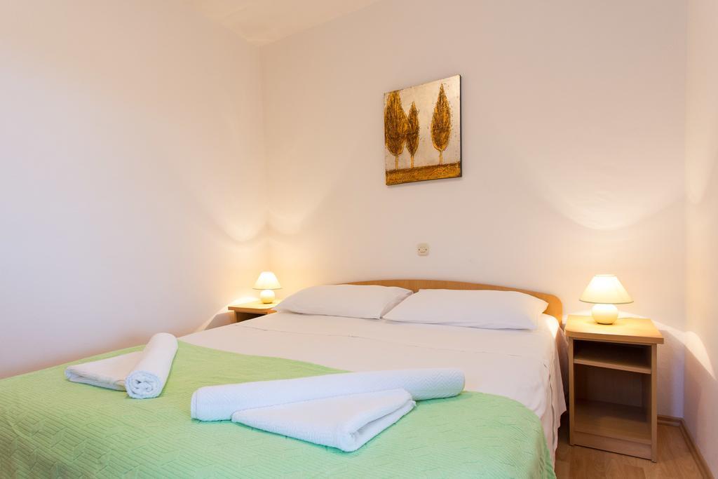 Apartment Julijana Đảo Krk Ngoại thất bức ảnh